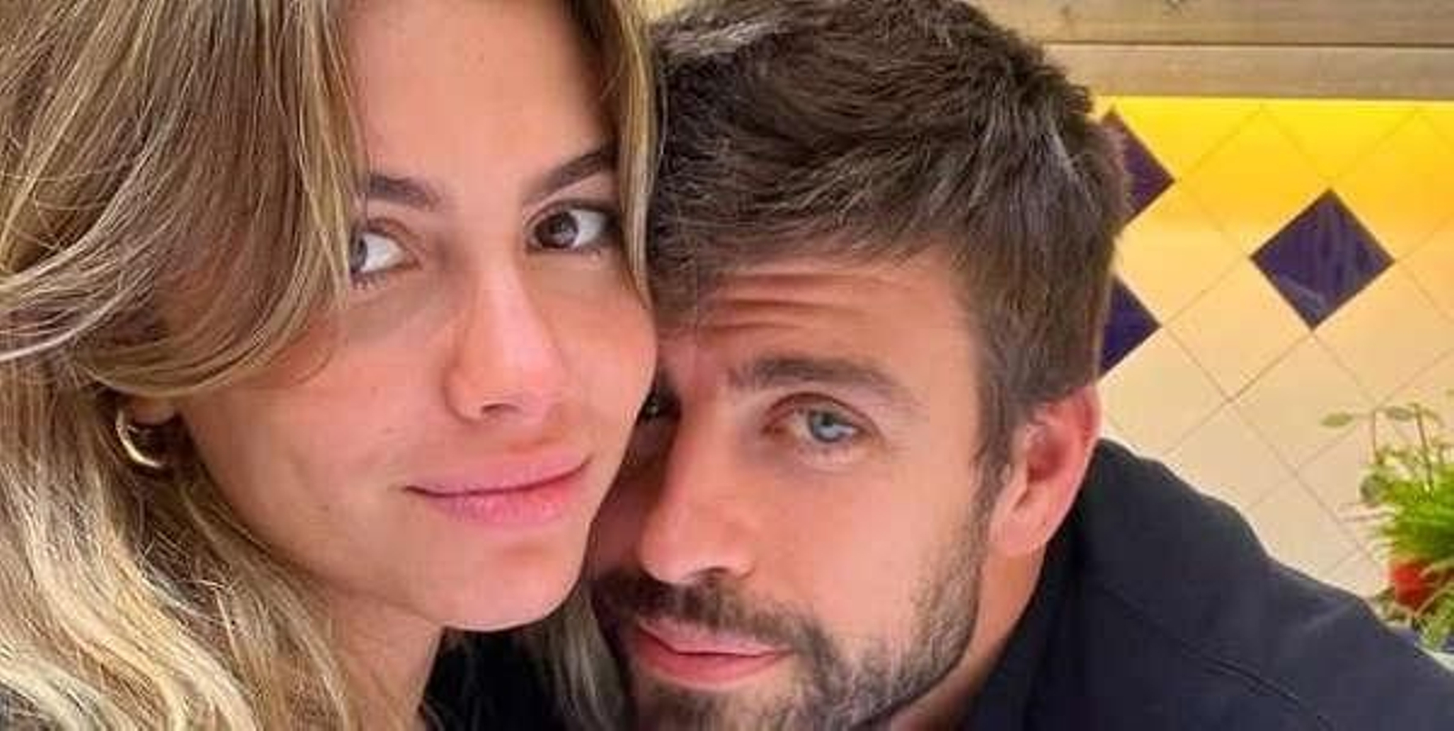 PIiqué con Clara Chía en la foto que compartieron para reforzar su relación