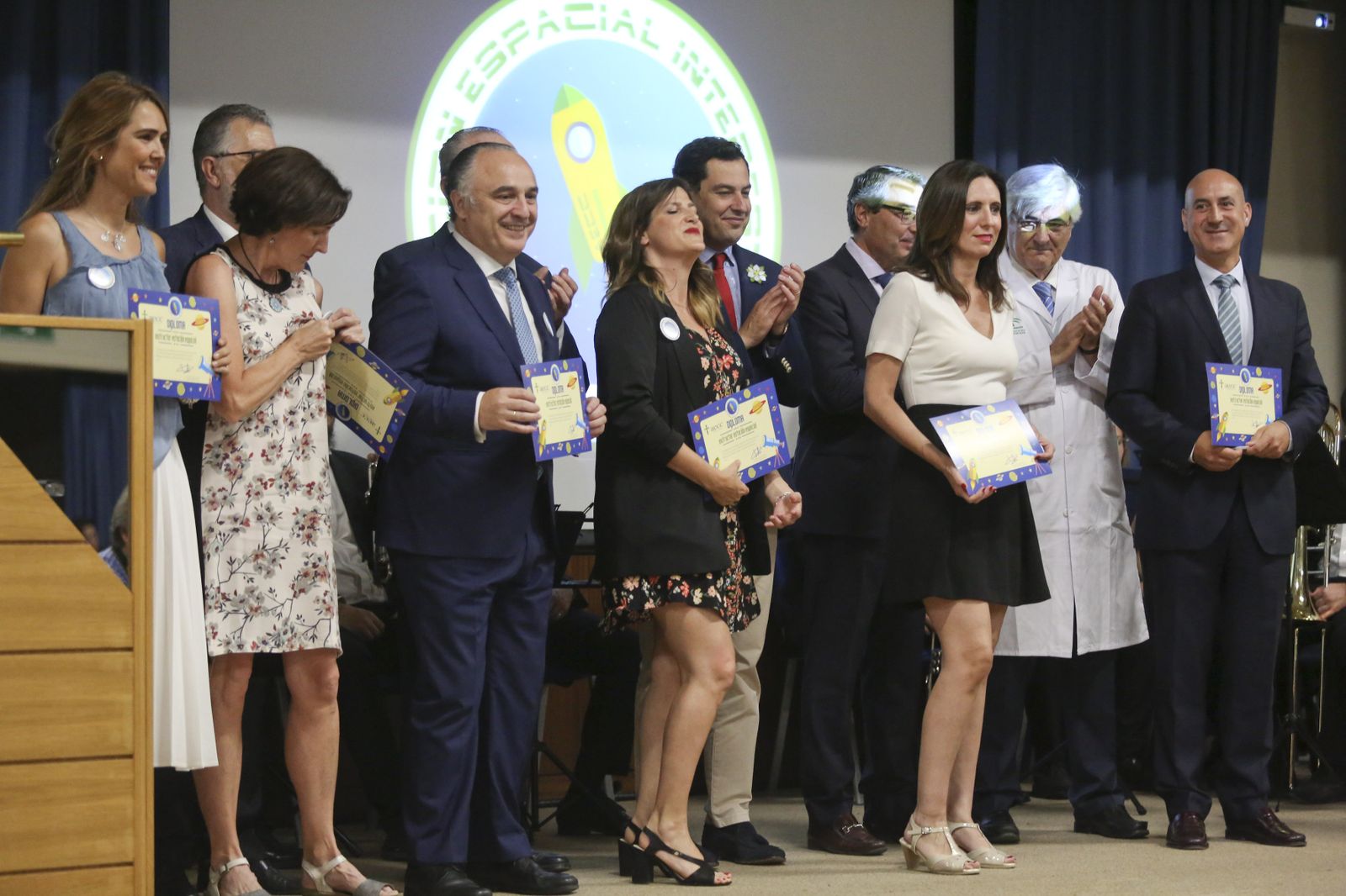 Las fotos de la presentación de la nave espacial de la Asociación contra el Cáncer en Málaga