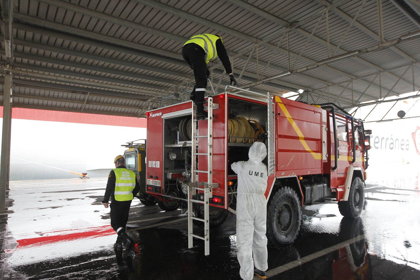 Fotogalería Coronavirus. Actuación UME en Almería.