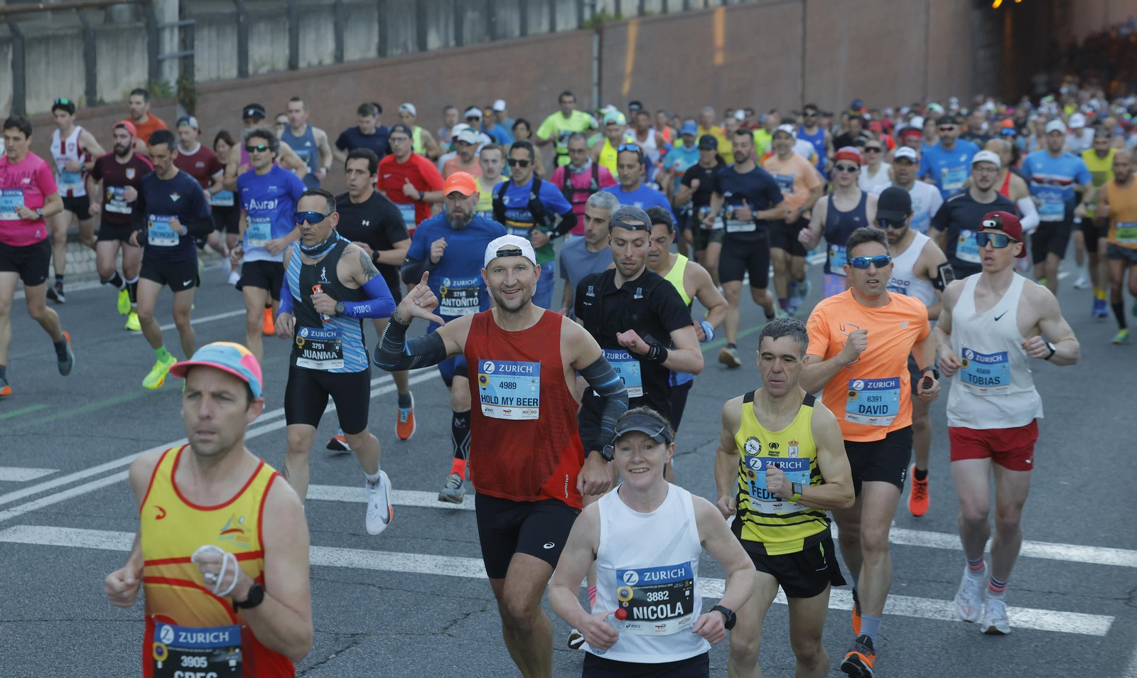 Búscate en el Zurich Maratón de Sevilla 2025