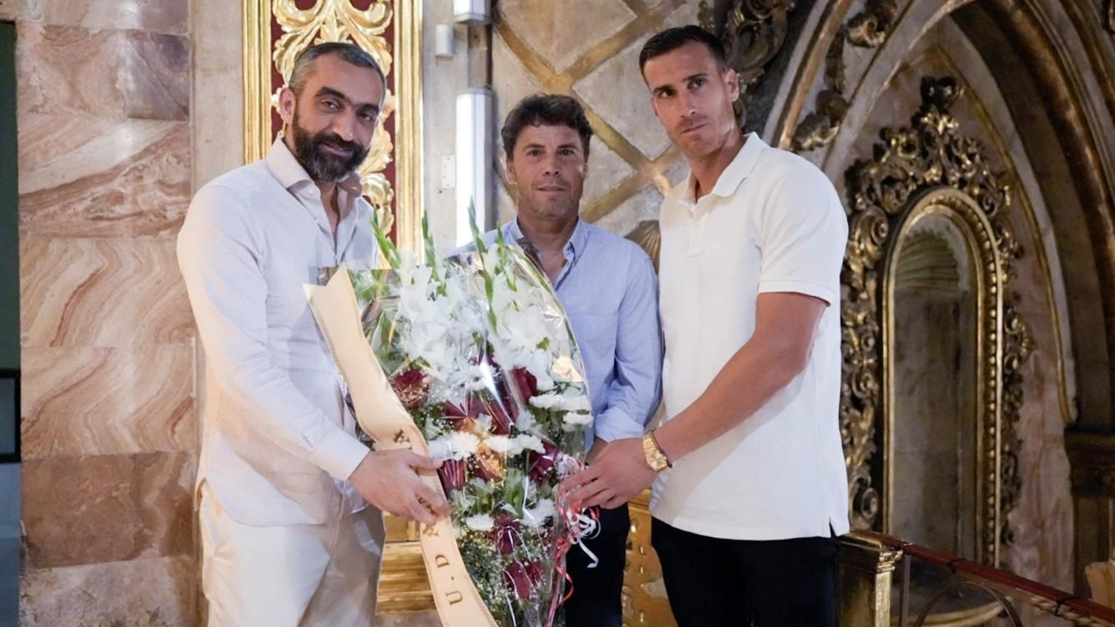 Mohamed El Assy, Rubi y Fernando, en el santuario de la Patrona de Almería.