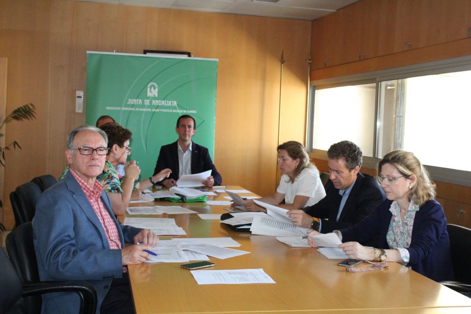 Reunión del Consejo Provincial de Consumo en la Delegación de Salud de la Junta en Almería.