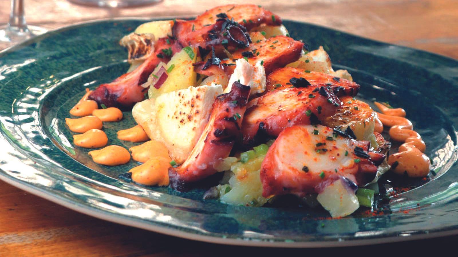 Pulpo asado en la Bodega Palo Santo