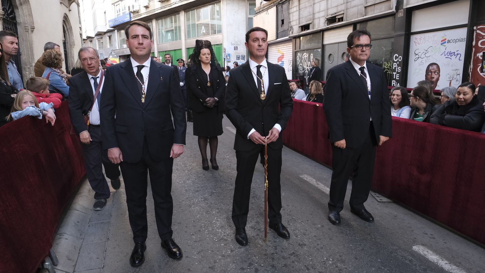 Procesión del Santo Entierro en Almería, en imágenes