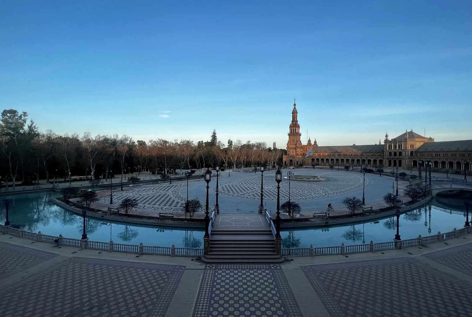 La Plaza de España recupera su esplendor
