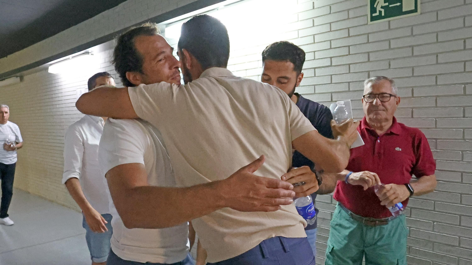 Despedida de Camacho en la sala de prensa de Chapín