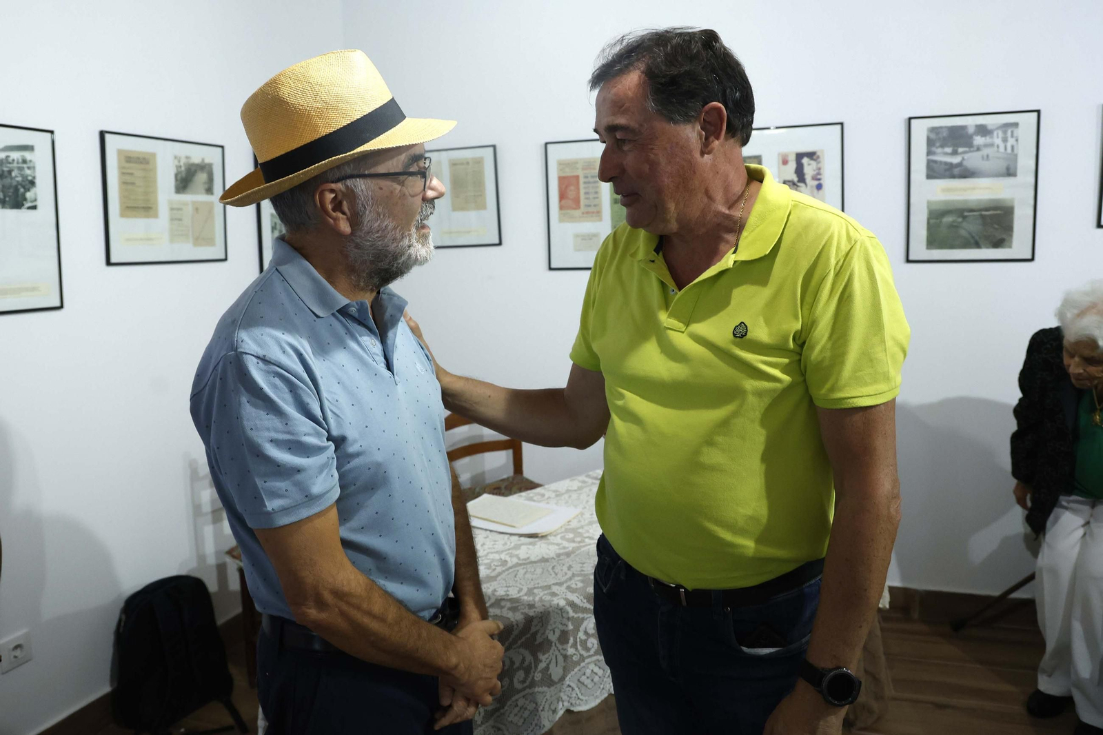 Las fotos de la exposición "El San Roque de los 60" y la presentación de los libros "Plaza de Armas" y "Alameda" de Antonio Pérez Girón