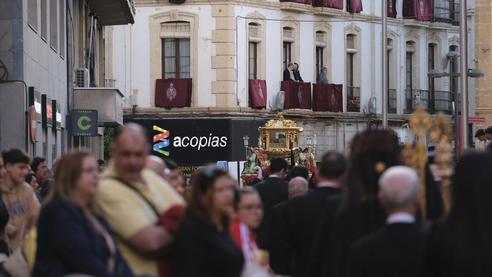 Procesión del Santo Entierro en Almería, en imágenes