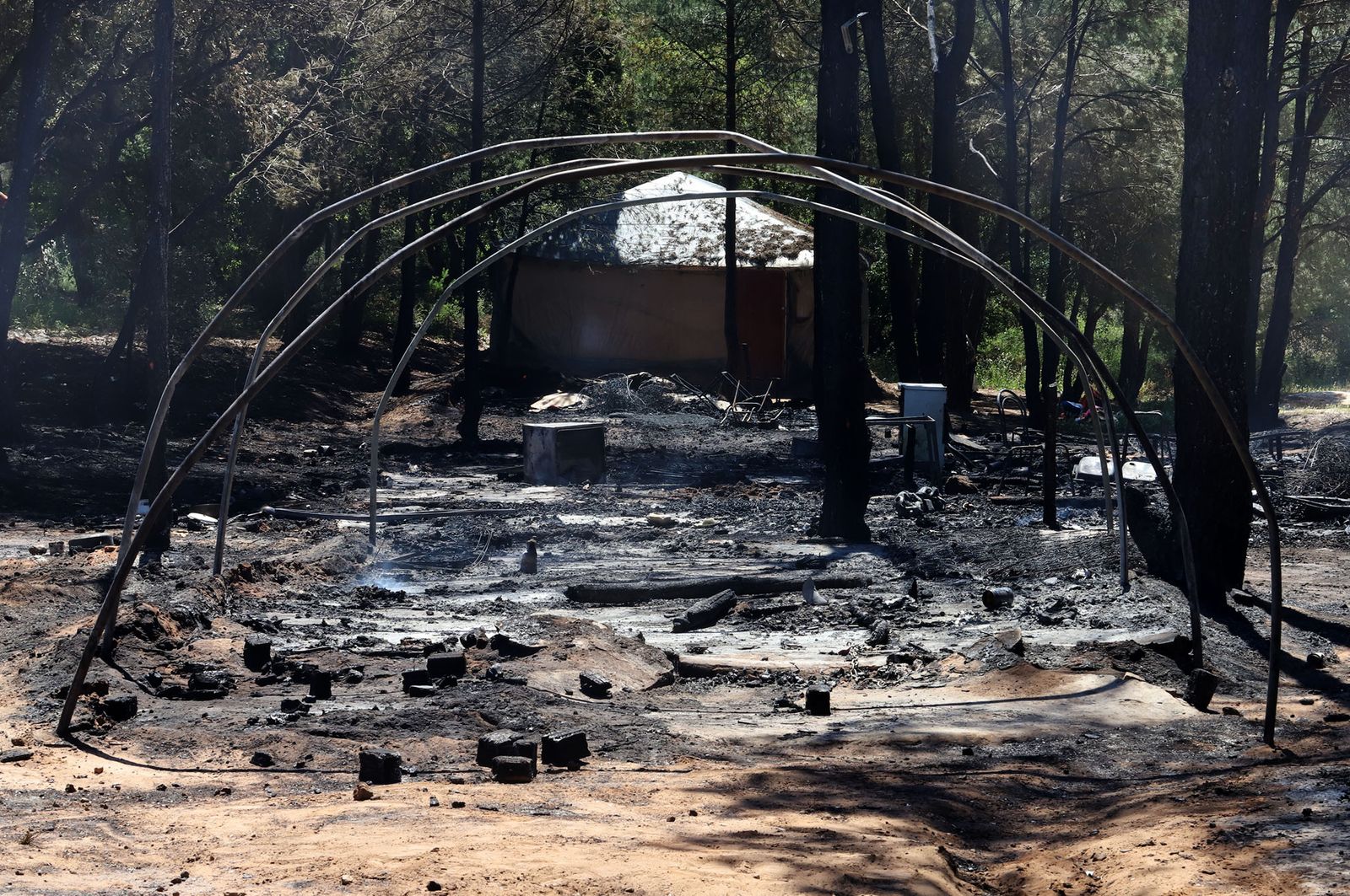 Imágenes del incendio de chabolas en Lucena del Puerto