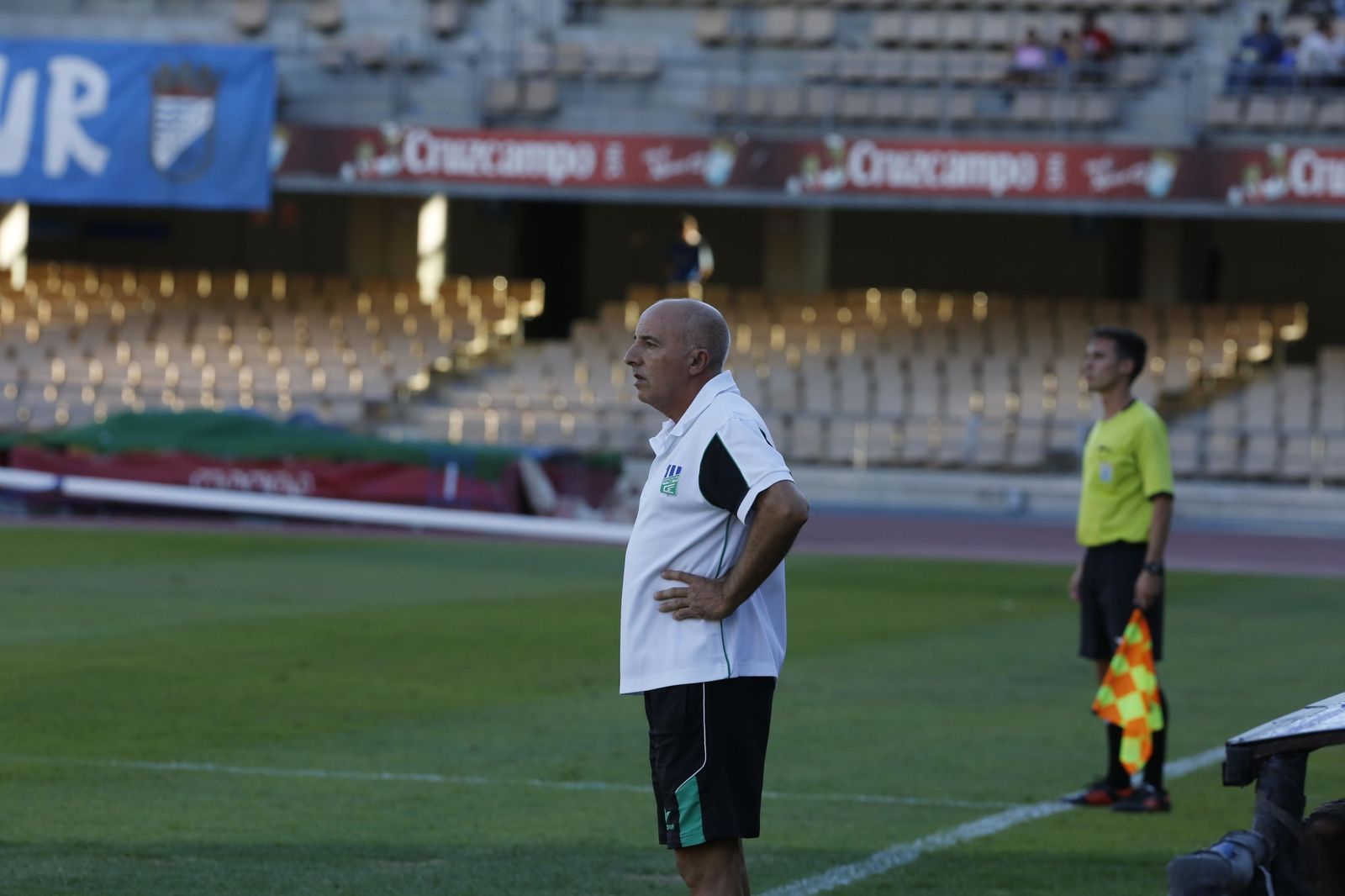 Francisco Ledesma, técnico del Almodóvar del Río, en Chapín.