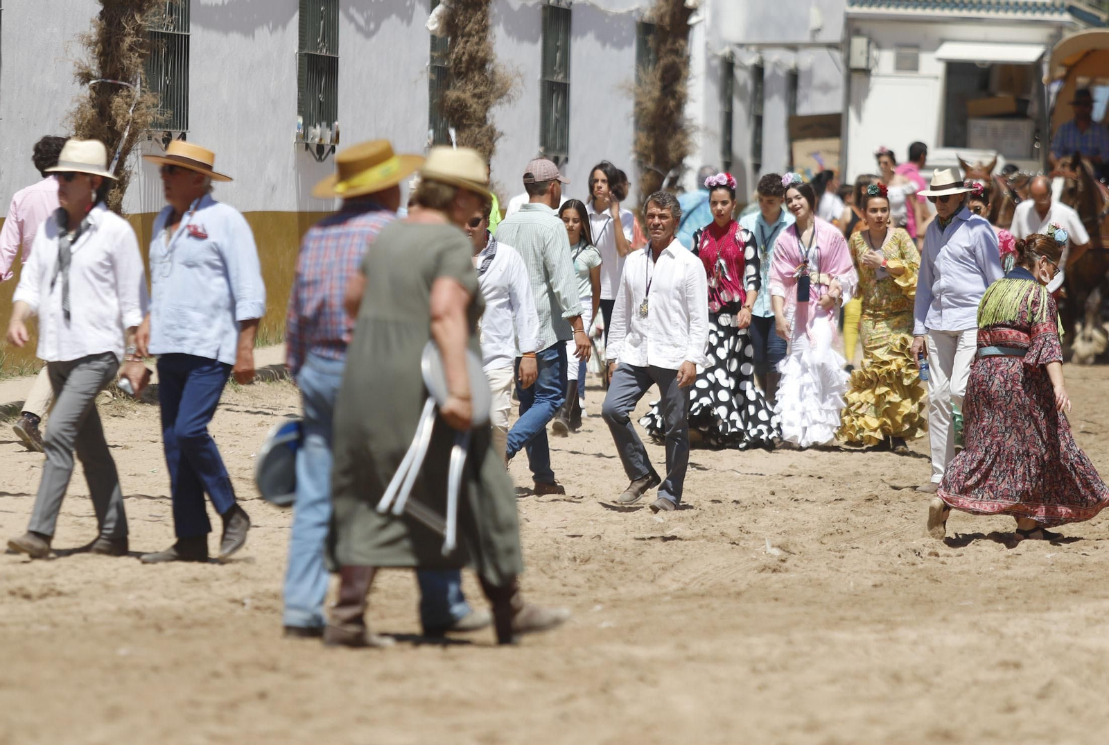 Ambiente en la aldea del Rocío en la jornada del sábado