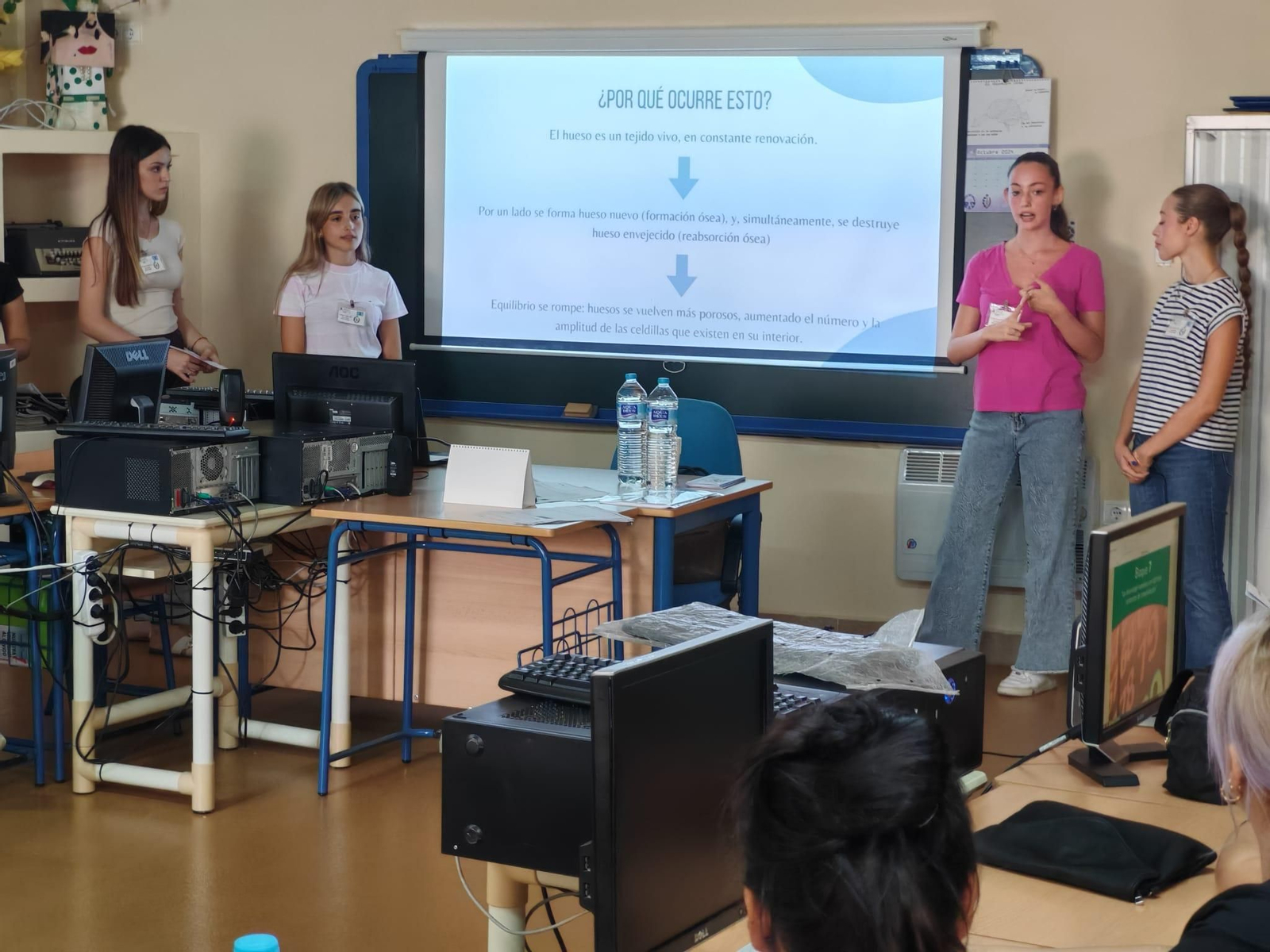 El taller se ha impartido en el módulo de mujeres de 'El Acebuche'.