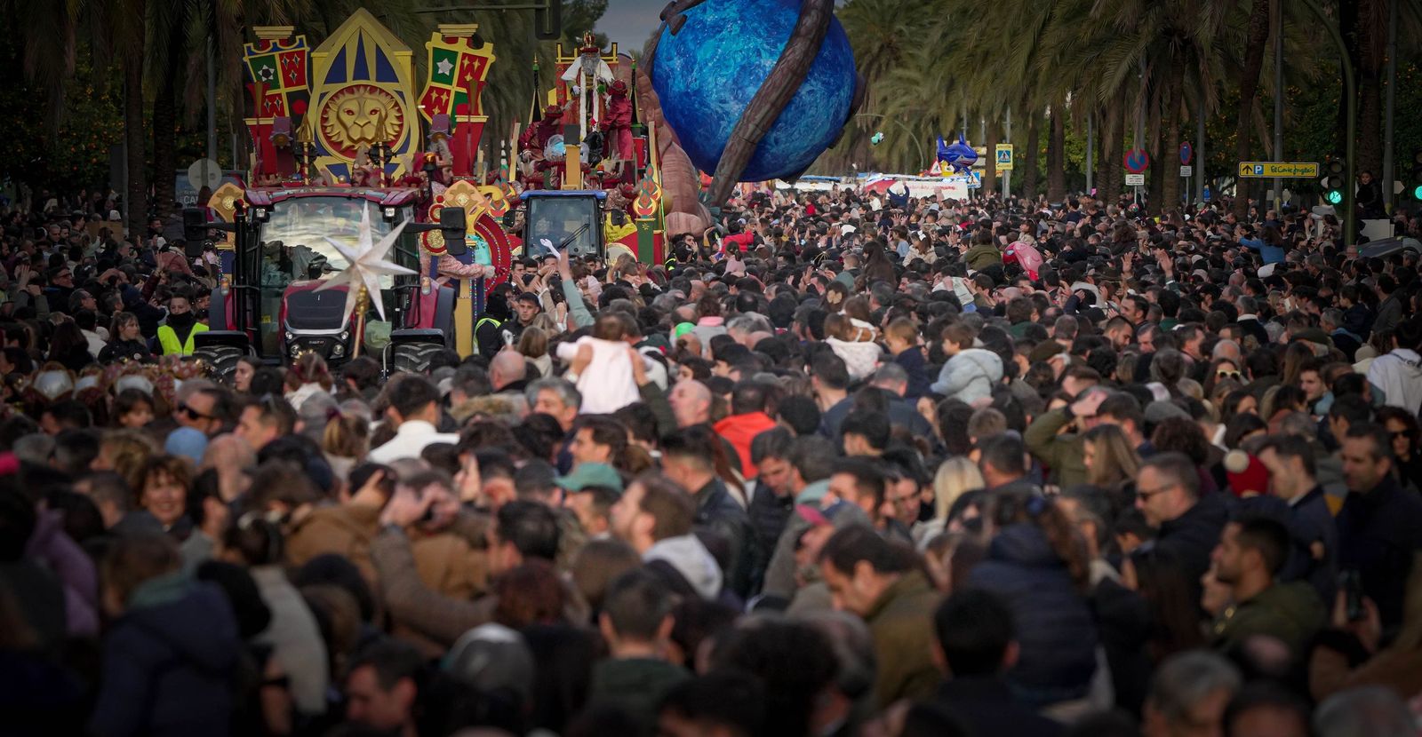 Imágenes de la cabalgata de Reyes Magos en Jerez