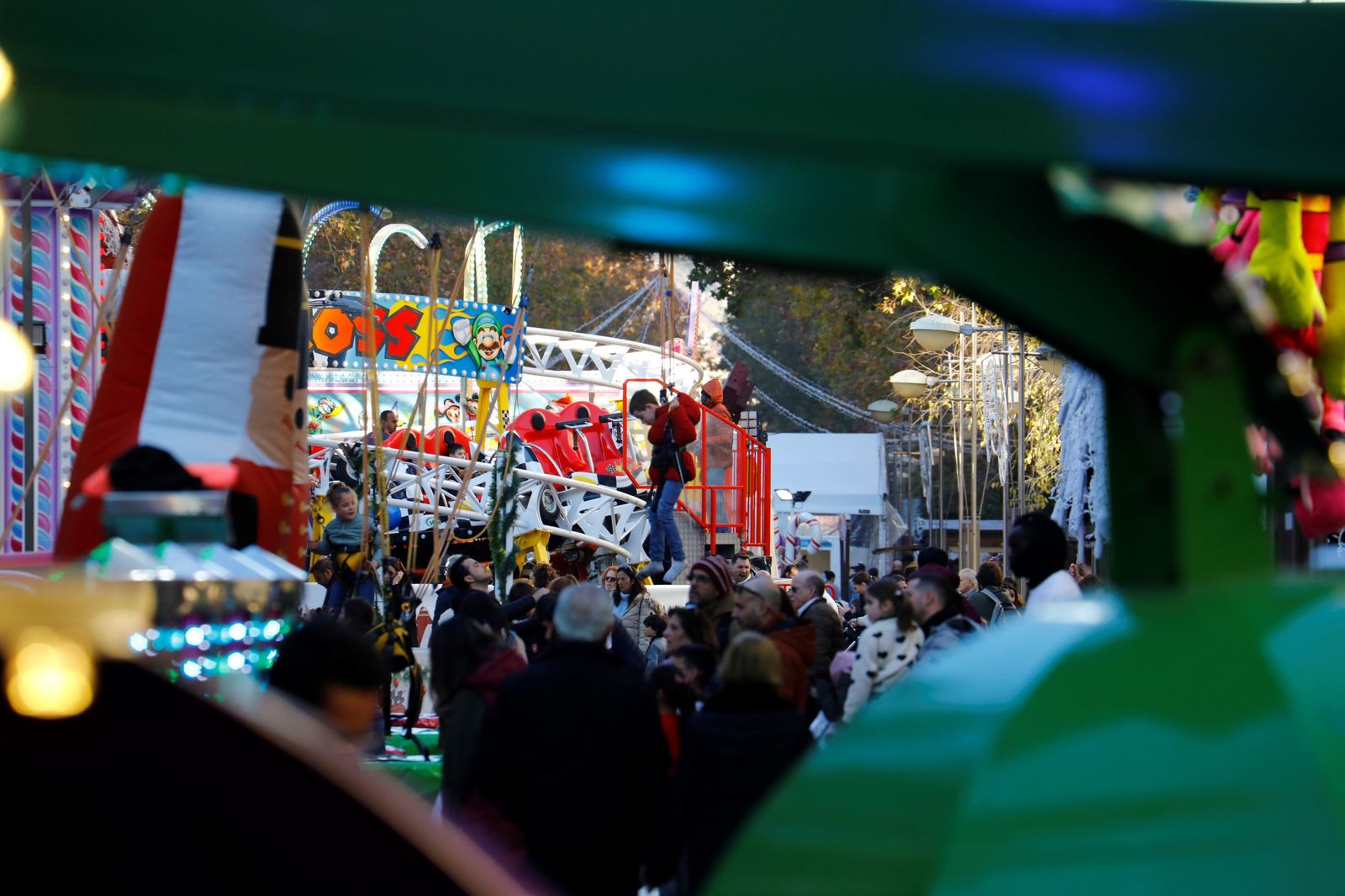 El gran ambiente en las calles de Córdoba en la previa de la Nochevieja, en fotografías