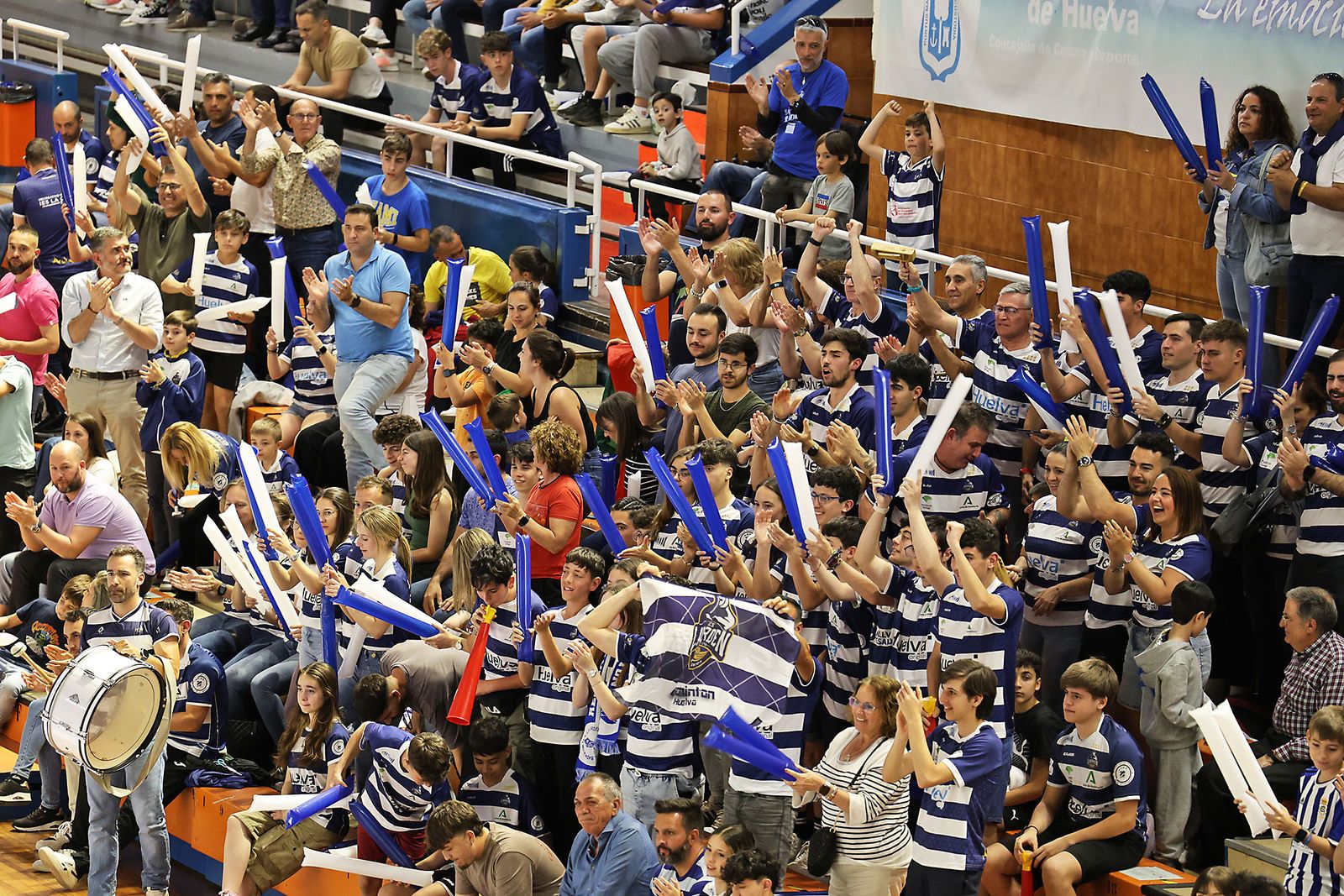 Imágenes de la final de liga de bádminton entre el IES La Orden y La RInconada