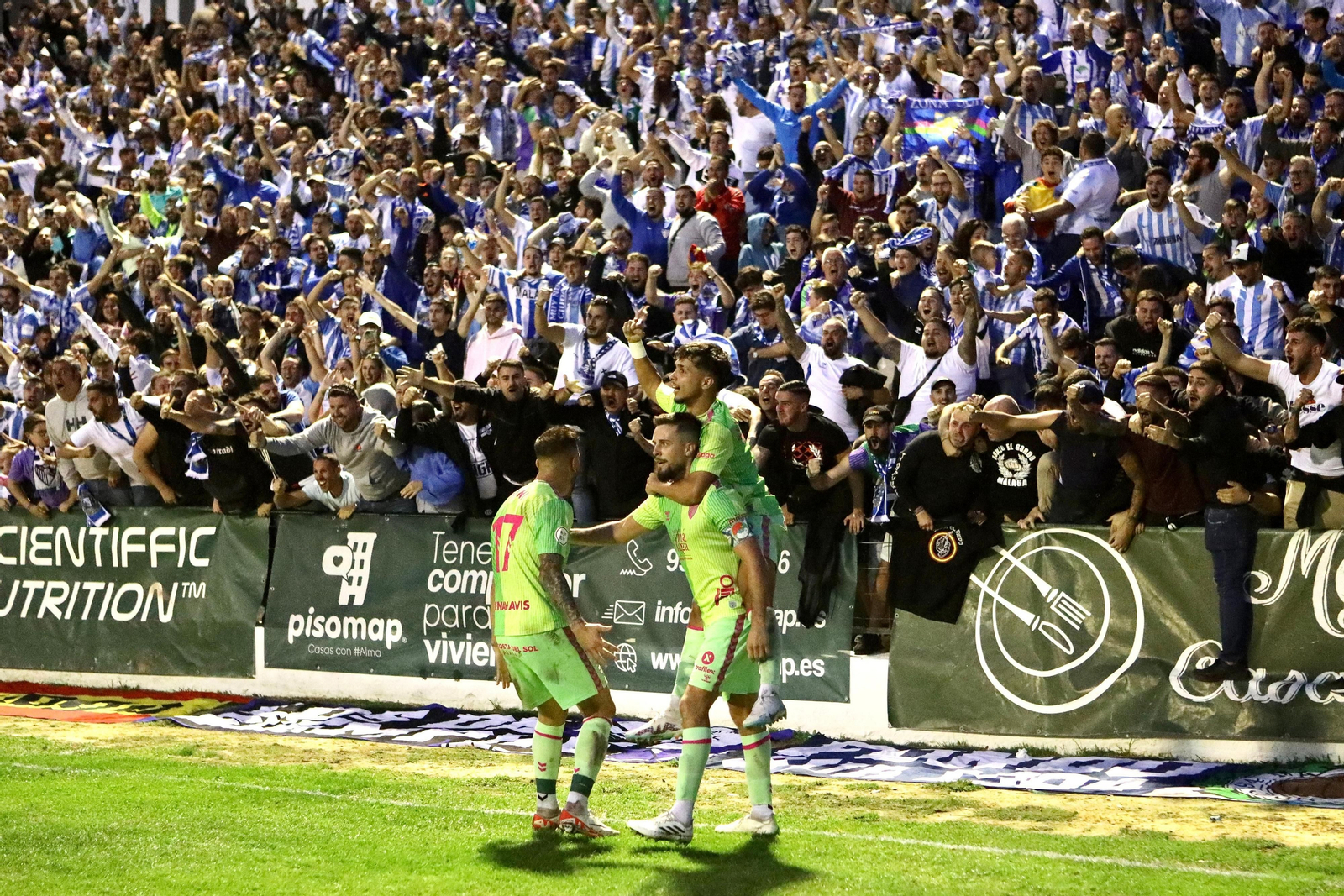 El Antequera-Málaga CF, en fotos