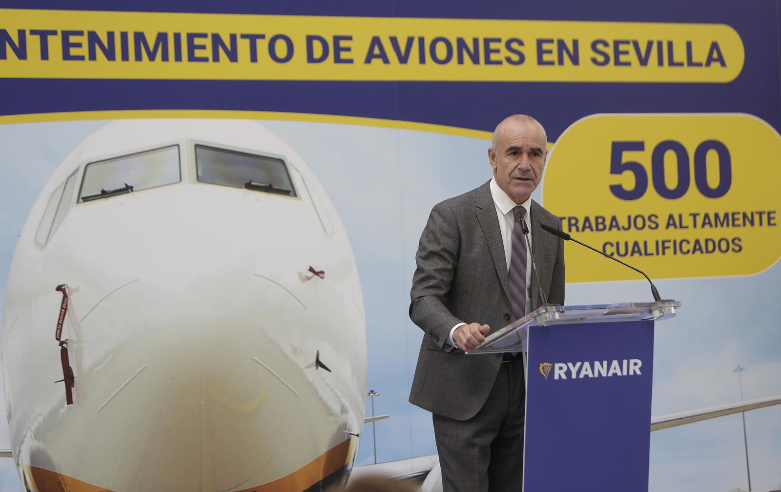 NUEVO HANGAR DE RYANAIR