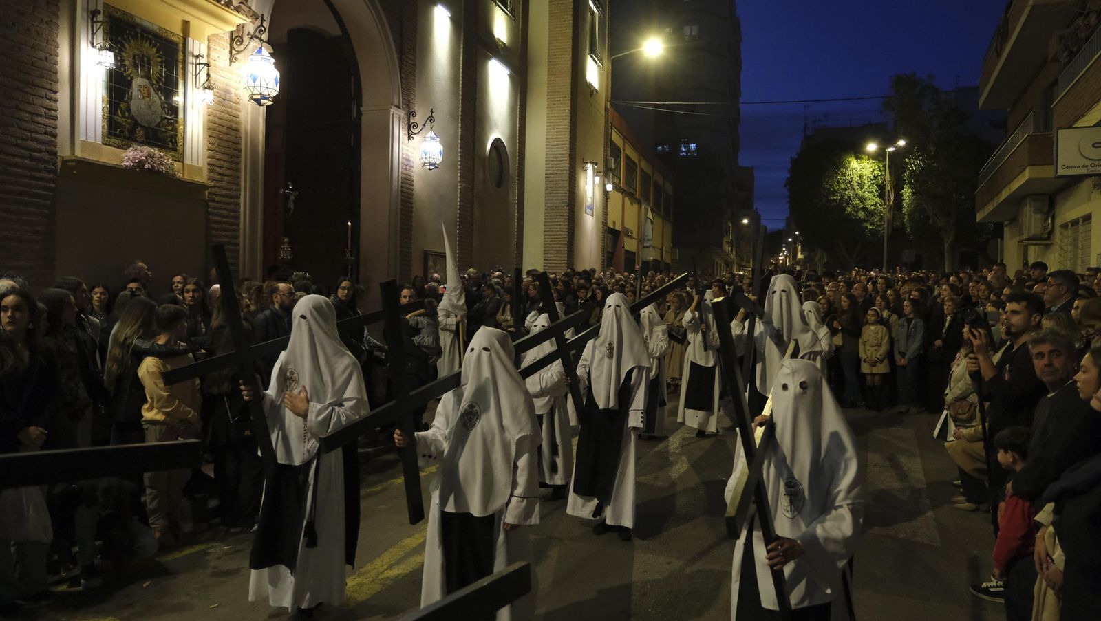 Silencio en la Semana Santa de Almería 2025