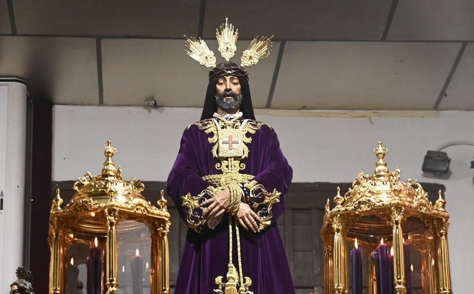 Devoción por los titulares del Rescatado en este Domingo de Ramos en Córdoba, en imágenes