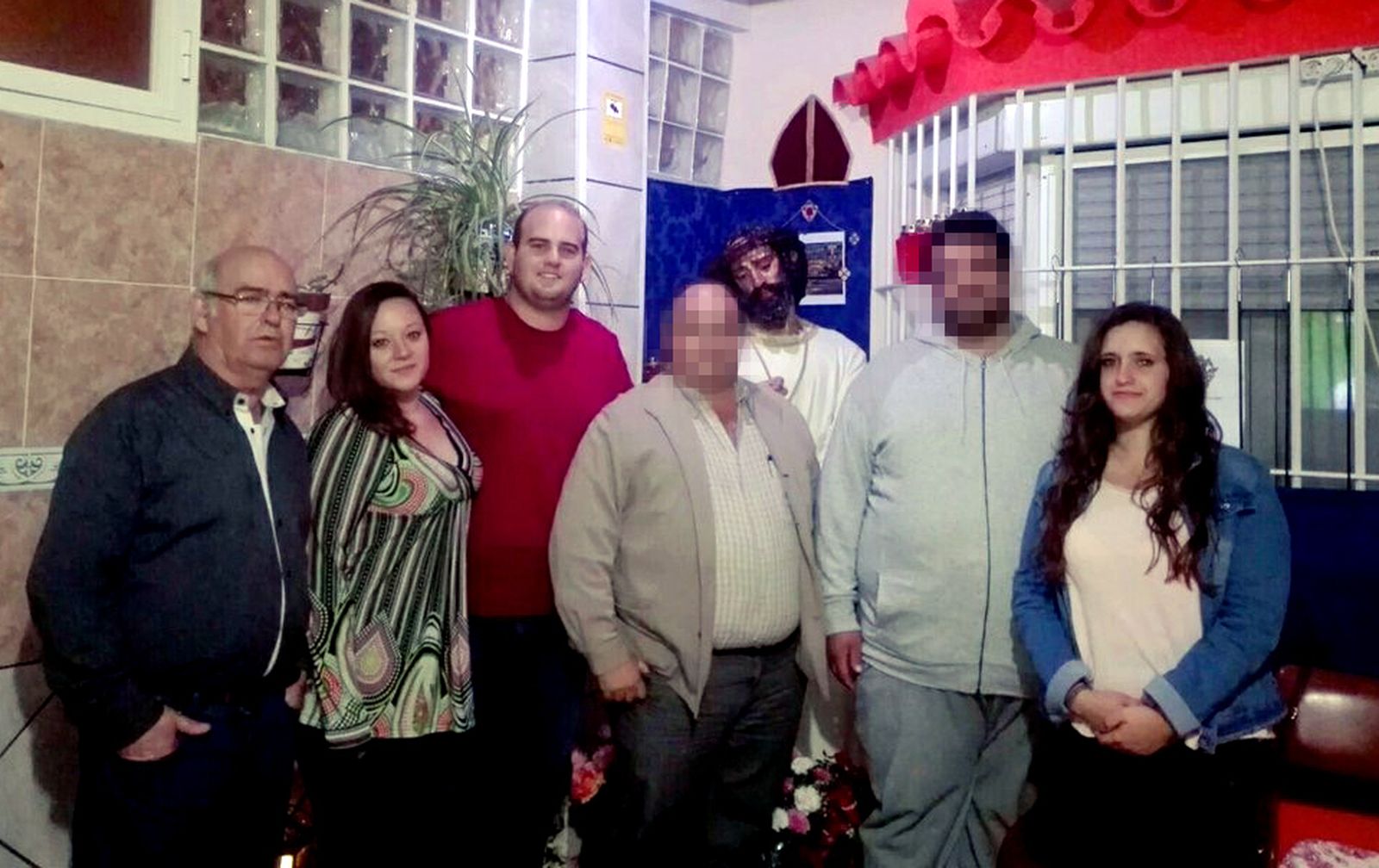 De izquierda a derecha, Manuel Catalán, Noelia Amador, Jesús Catalán y, a la derecha, su hermana Cristina.