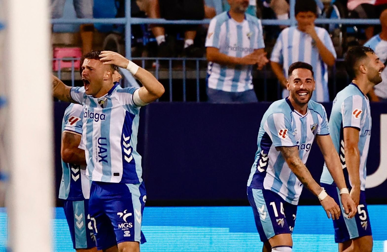 Celebración del gol en el Málaga CF-Real Sociedad B