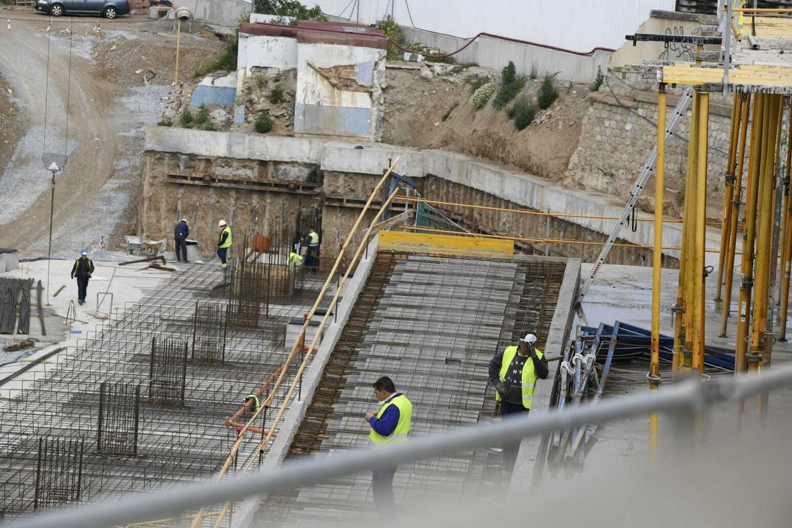 Fotos: así ha sido la vuelta al trabajo en una Granada en estado de alarma