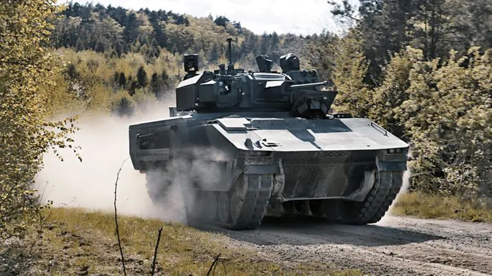 Un vehículo de combate de infantería Ascod IFV.