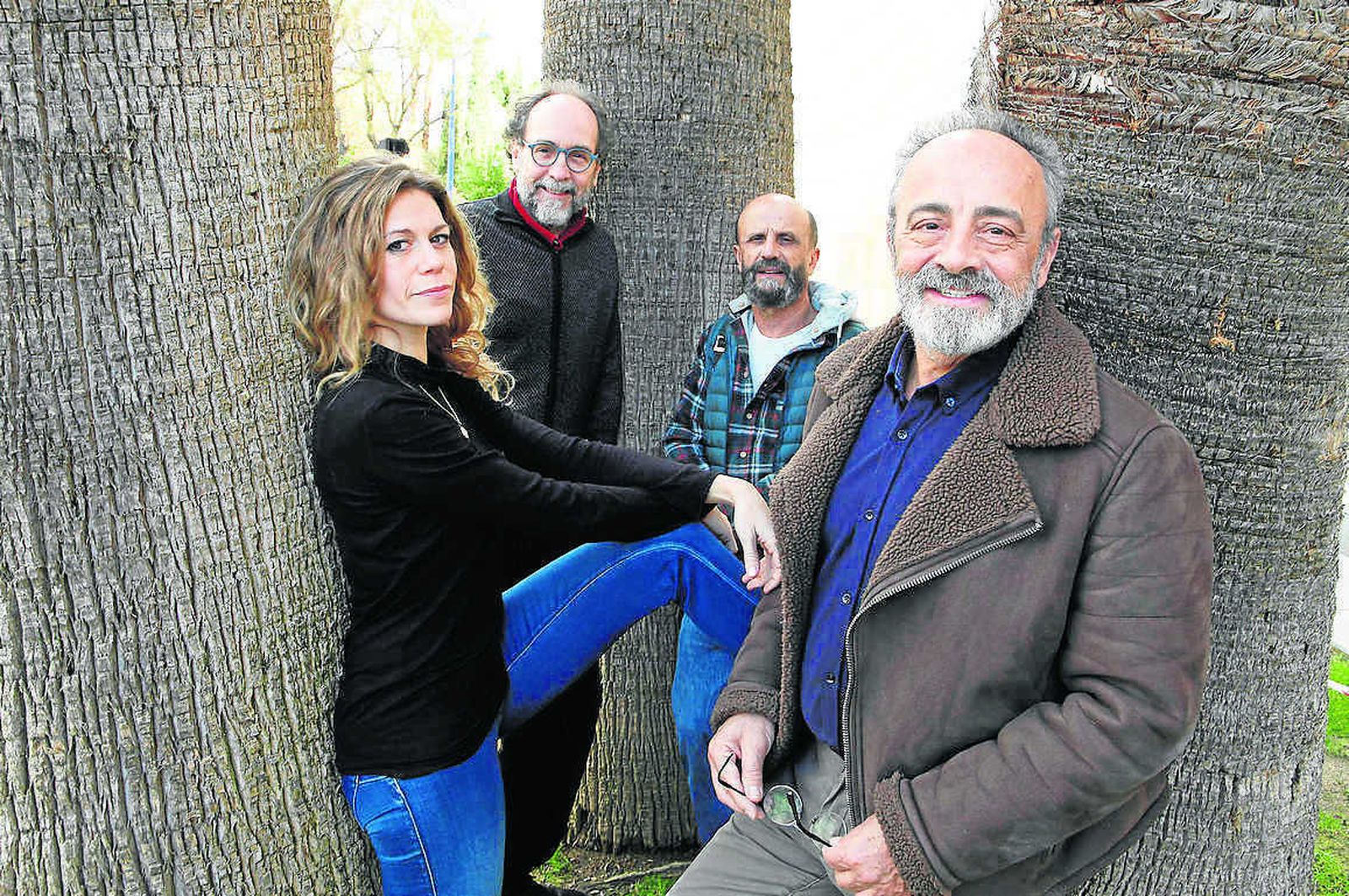 Alfaro (segundo por la izquierda), con los actores Rebeca Valls, Vicente Fuentes y Enric Benavent.
