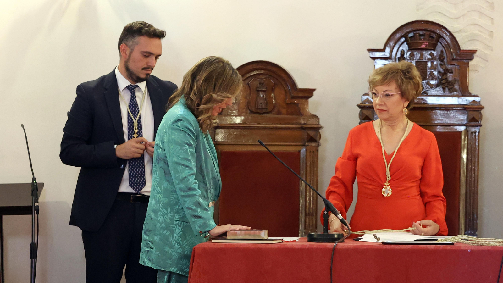 Investidura de María José García-Pelayo como nueva alcaldesa de Jerez