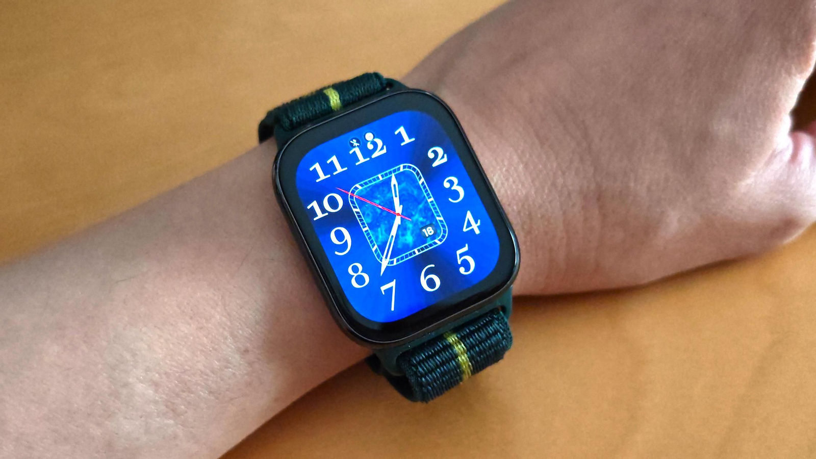 Moto Watch Fit