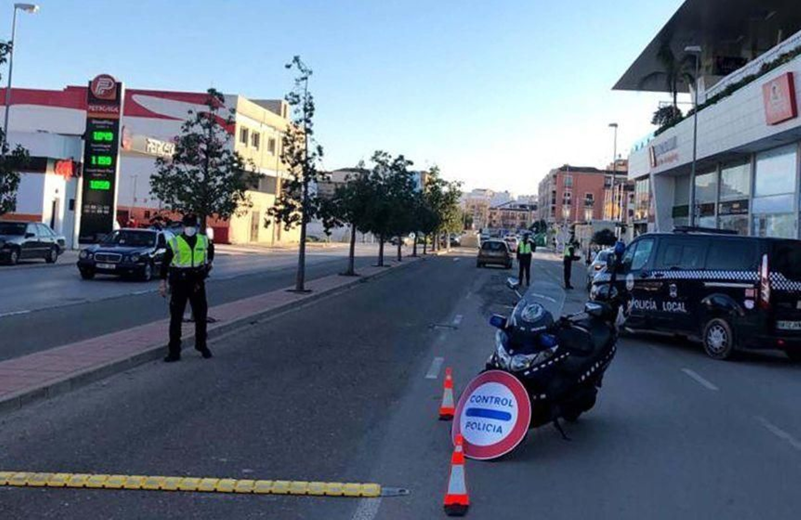 Control de la Policía Local de Puente Genil.