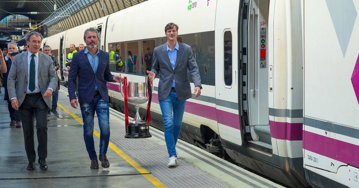 El trofeo de la Copa del Rey ya está en Sevilla