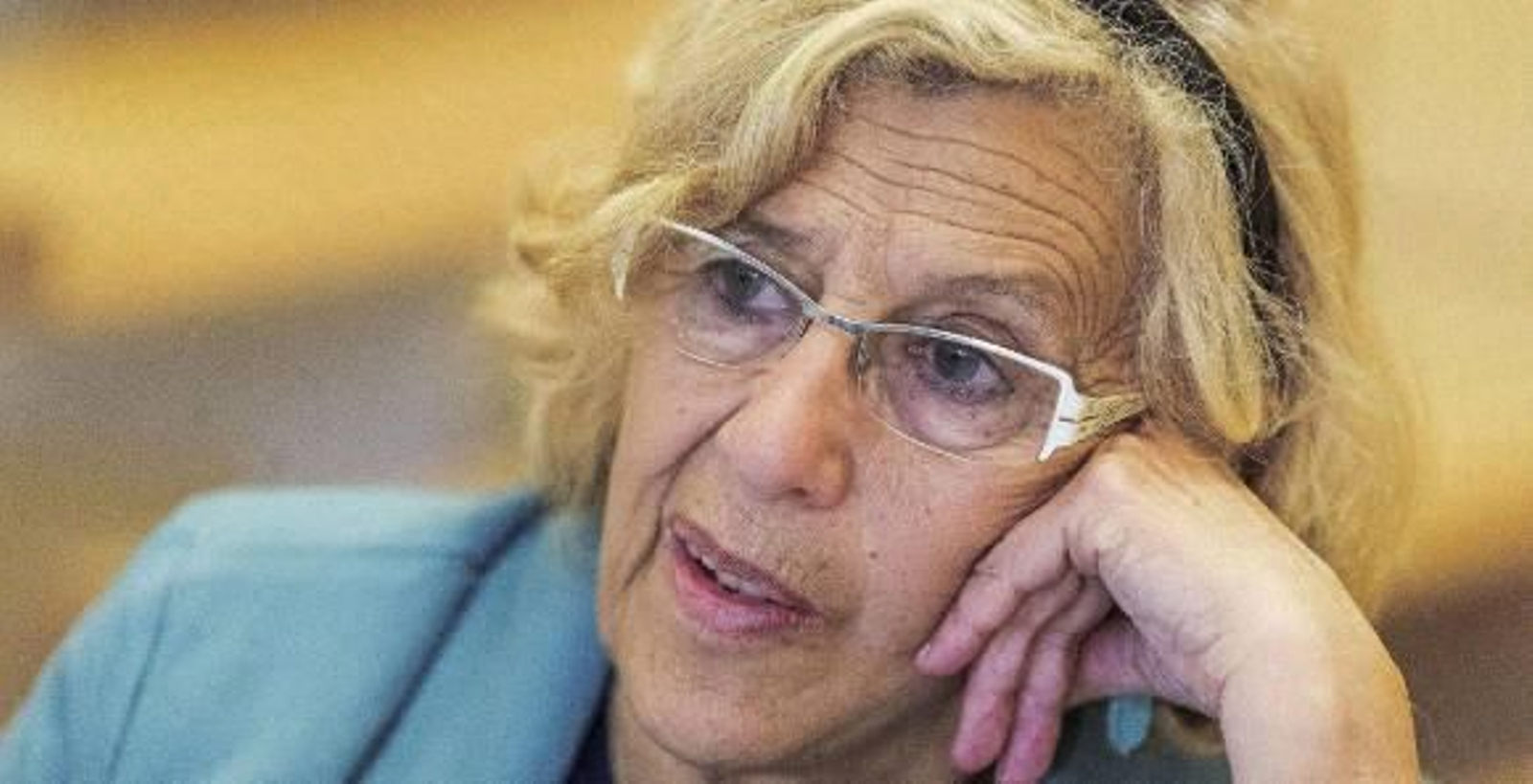 Carmena baraja que cooperativas de madres limpien los colegios
