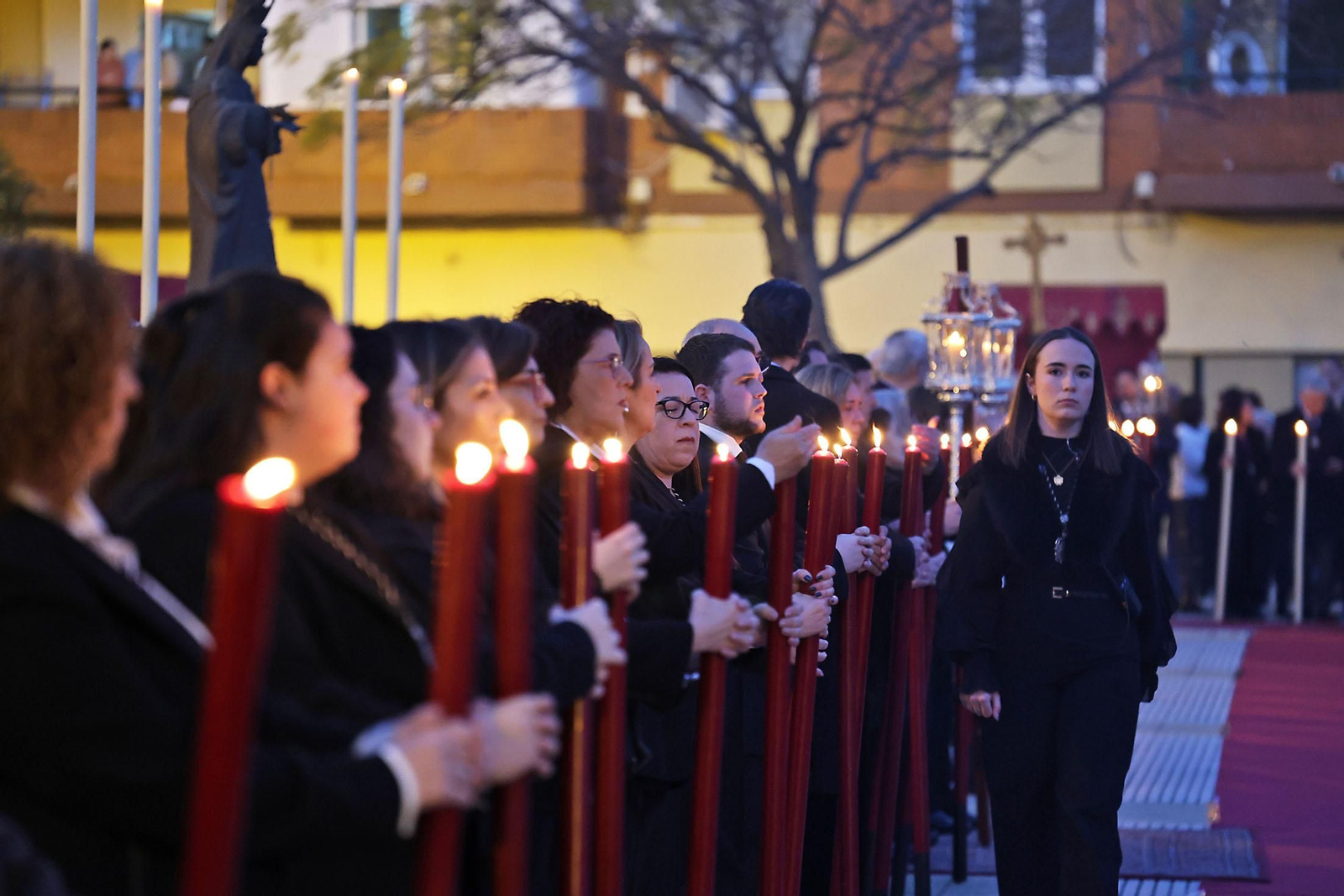 Imágenes del Vía Crucis del Consejo de Cofradías y Hermandades de Huelva