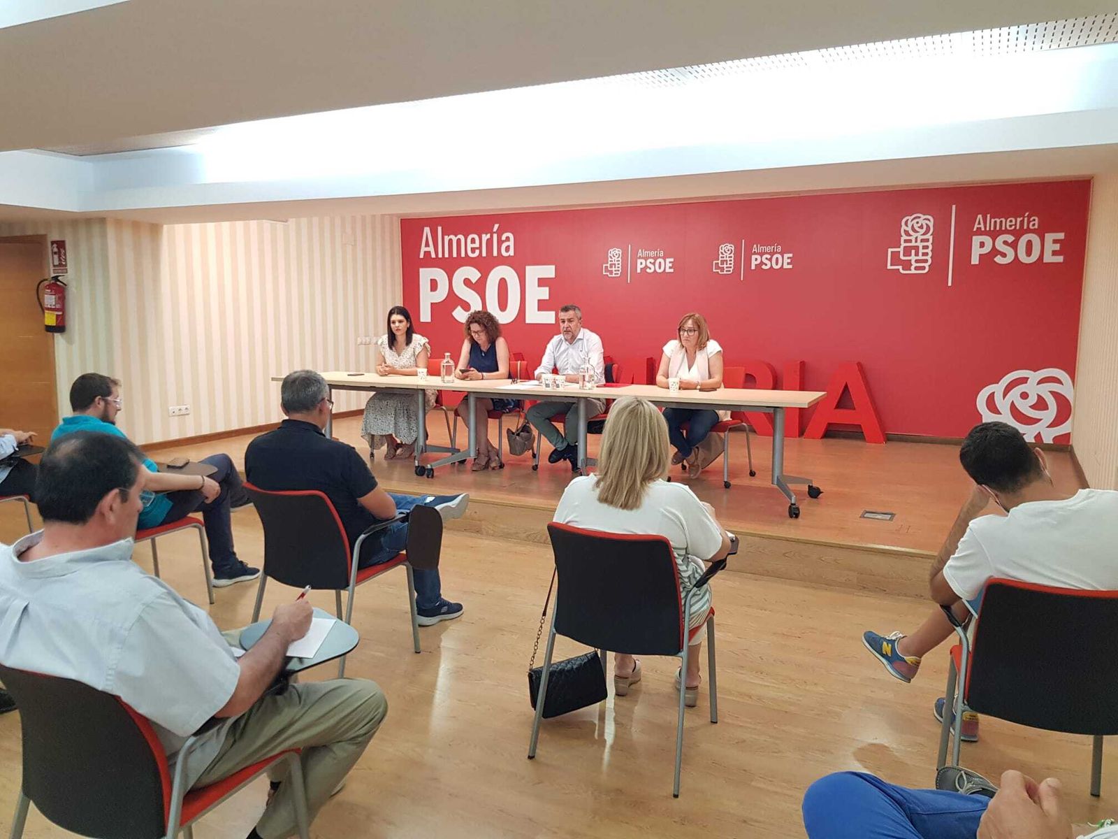 El PSOE de Almería se vuelca desde hoy en ganar las elecciones municipales y la Diputación