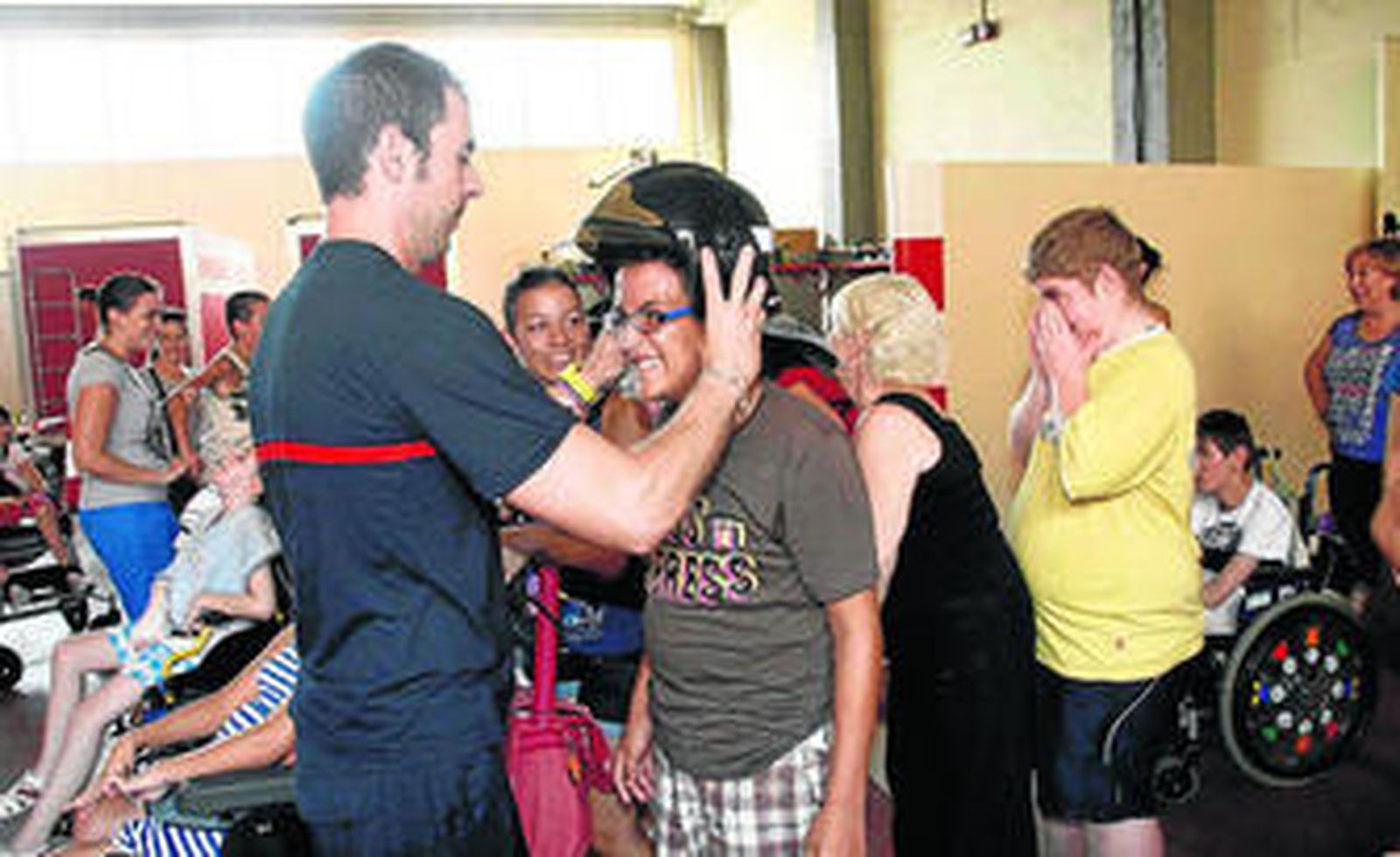 Discapacitados durante una clase formativa.