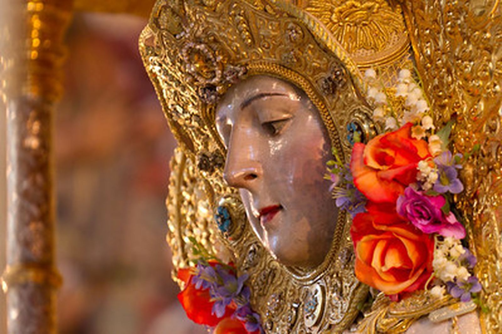 La imagen de la Virgen del Rocío, captada en una retransmisión de Canal Sur