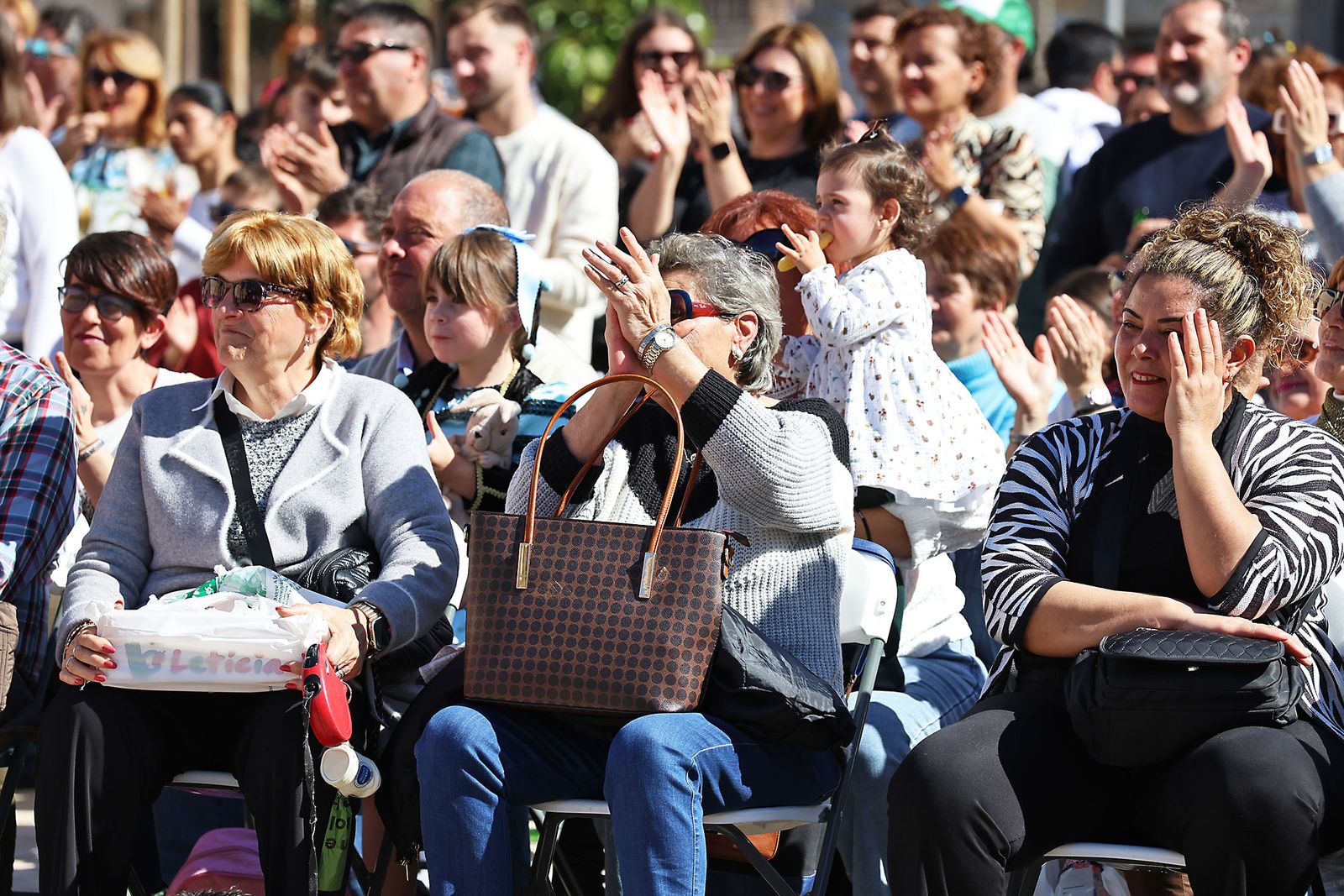 Imágenes del pregón del Caranaval Colombino 2025