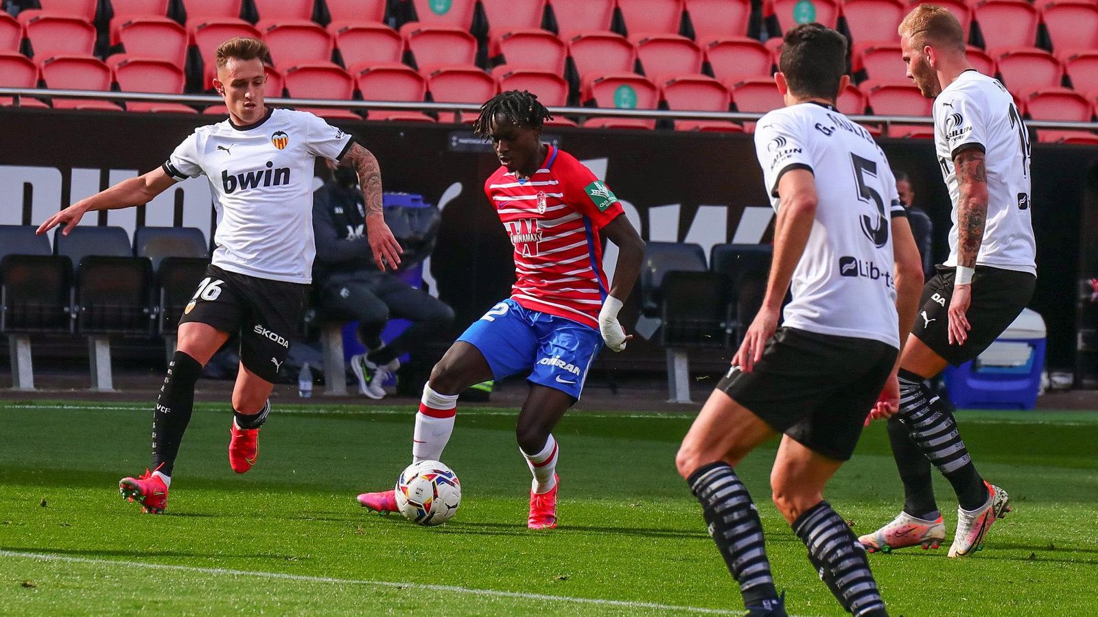 Domingos Quina no estuvo tan acertado como en sus dos encuentros anteriores.