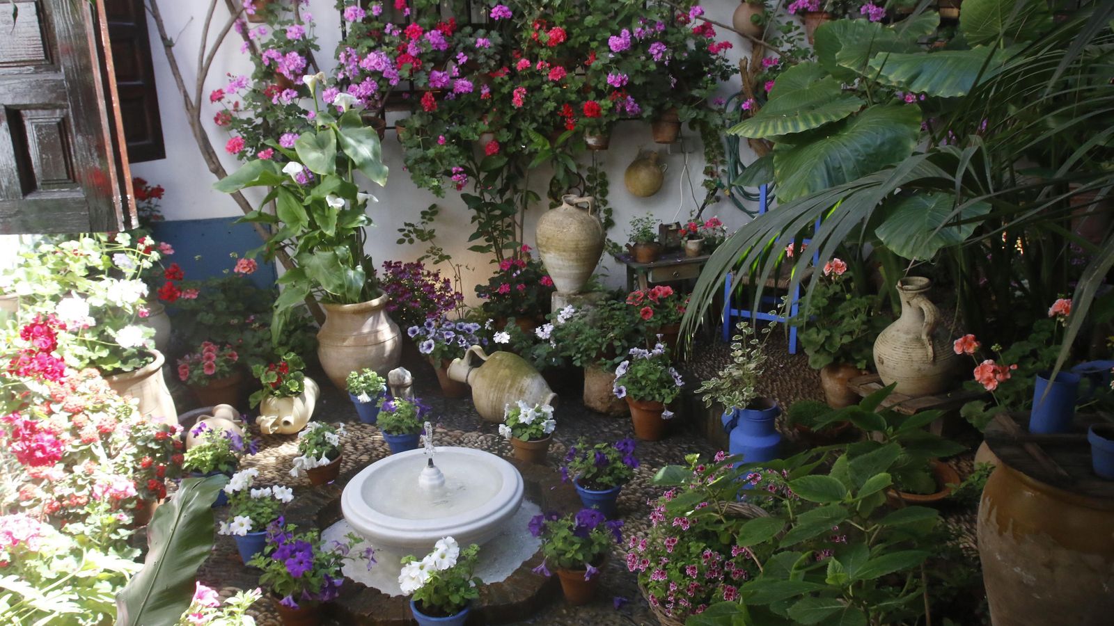 Patio de Tafures, 2.