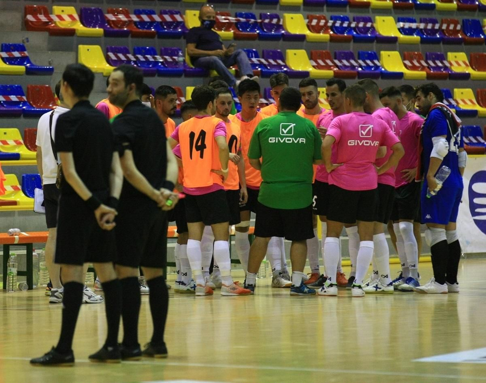 Las imágenes del amistoso entre el Córdoba Futsal y el UMA Antequera