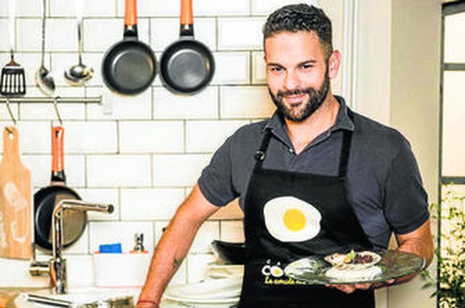El cocinero presenta 'Fácil y resultón', uno de los programas más exitosos de Canal Cocina.