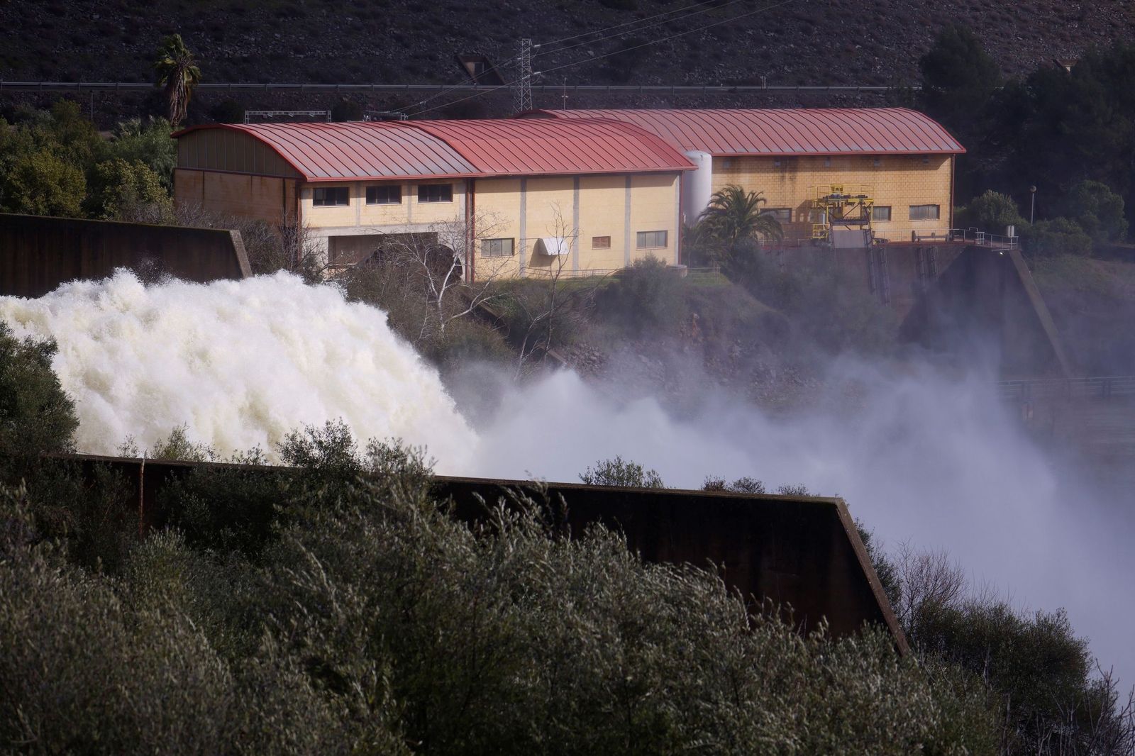 Las espectaculares imágenes del desembalse de San Rafael de Navallana en Córdoba