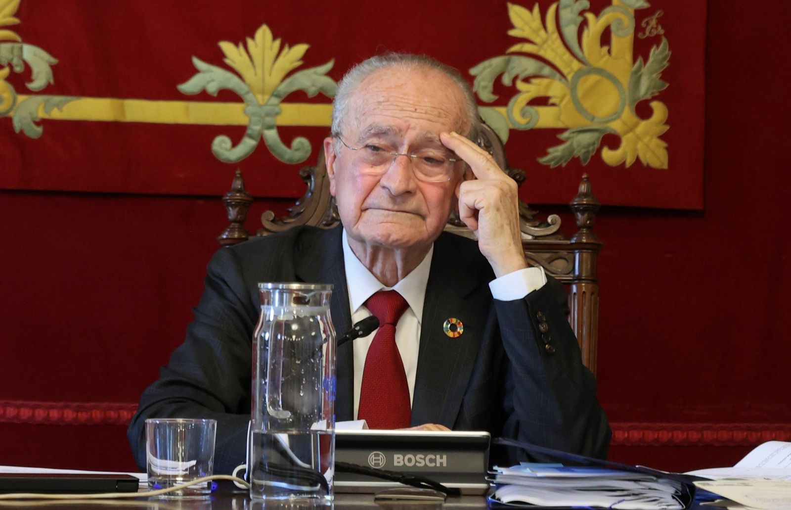 El alcalde de Málaga, Francisco de la Torre, durante el último pleno.