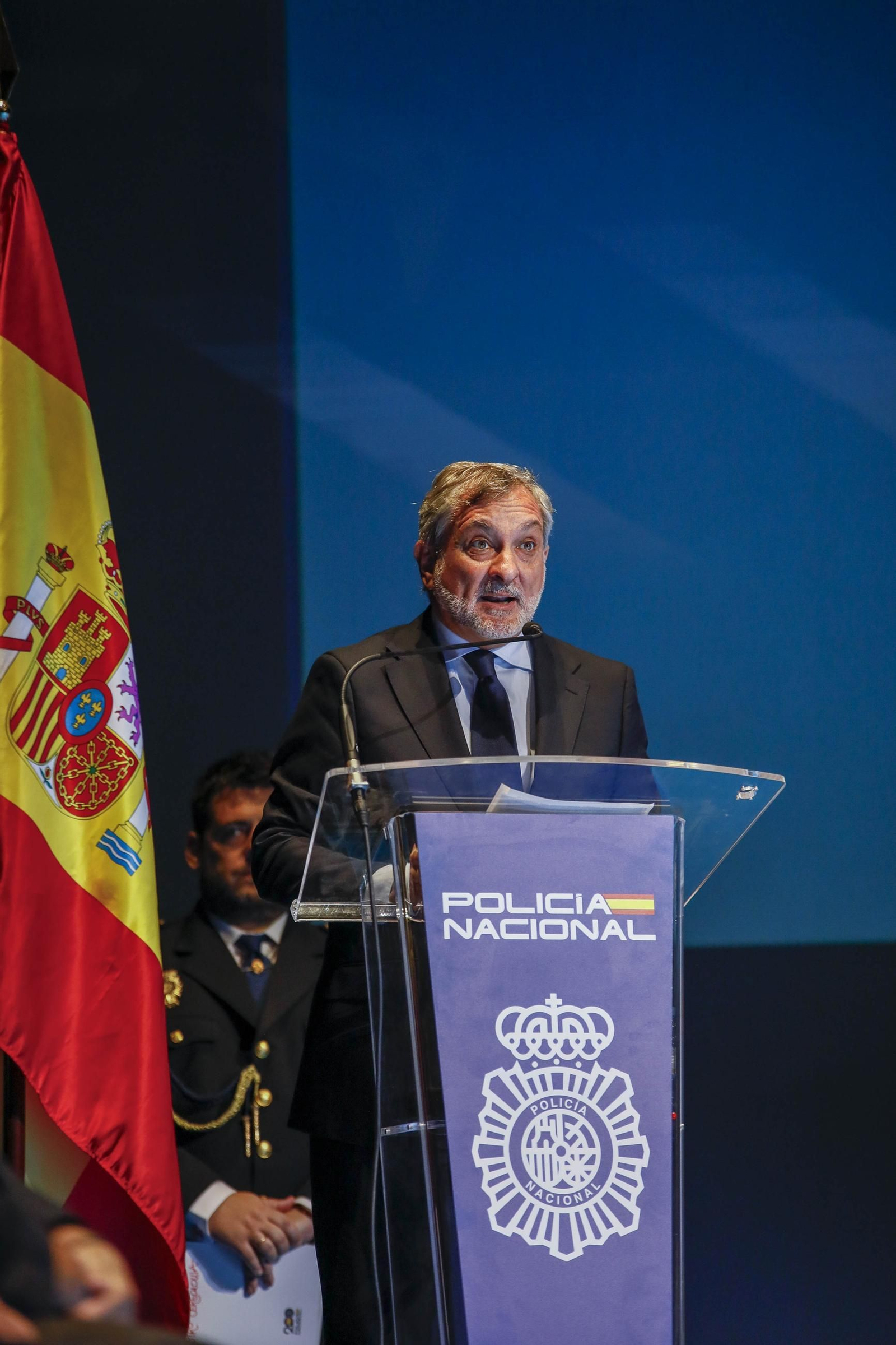 Las imágenes de la celebración del Patrón de la Policía Nacional en Almería, los Santos Ángeles Custodios