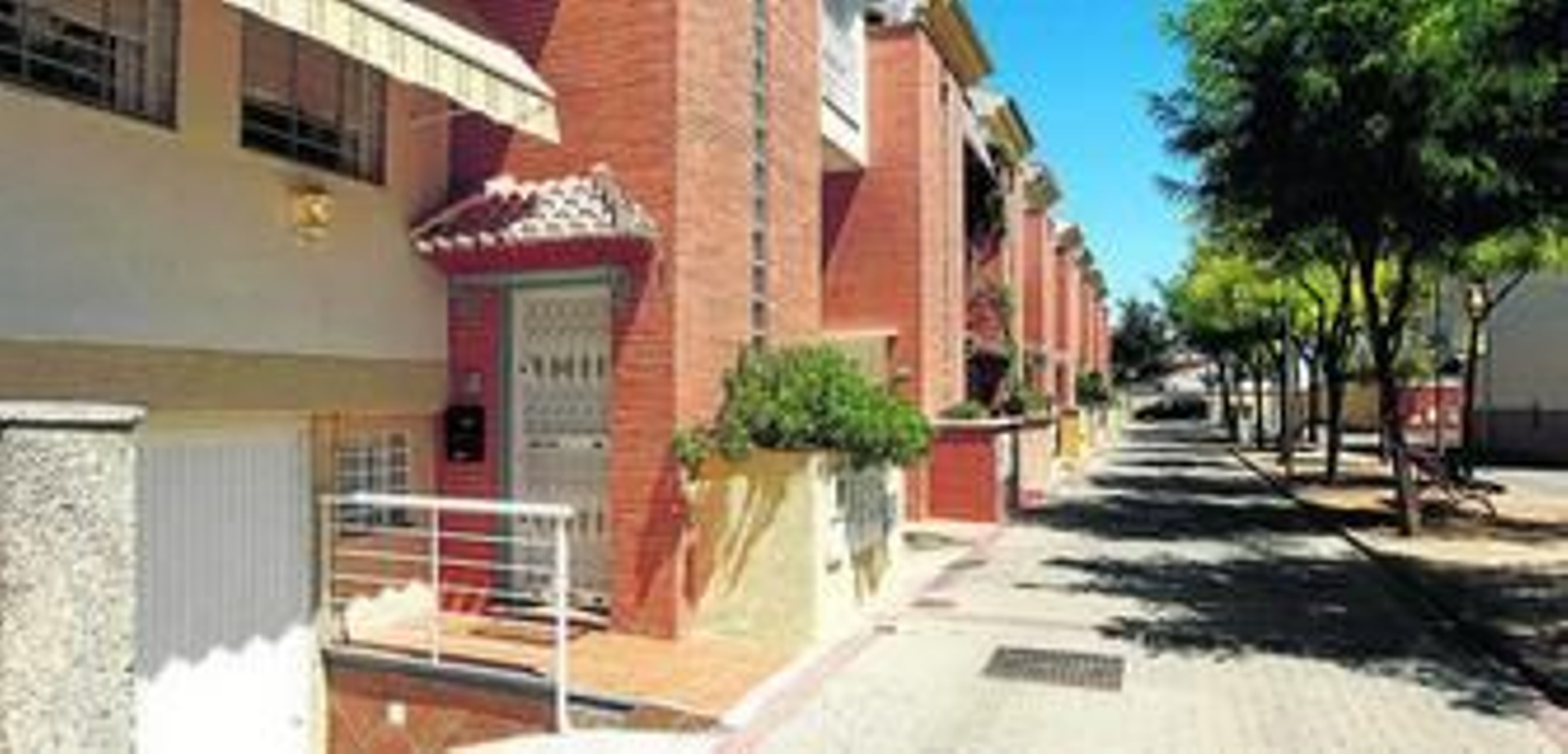 La vivienda de la calle Alberto Sols de Armilla donde tuvo lugar, en agosto del año pasado, el terrible suceso.