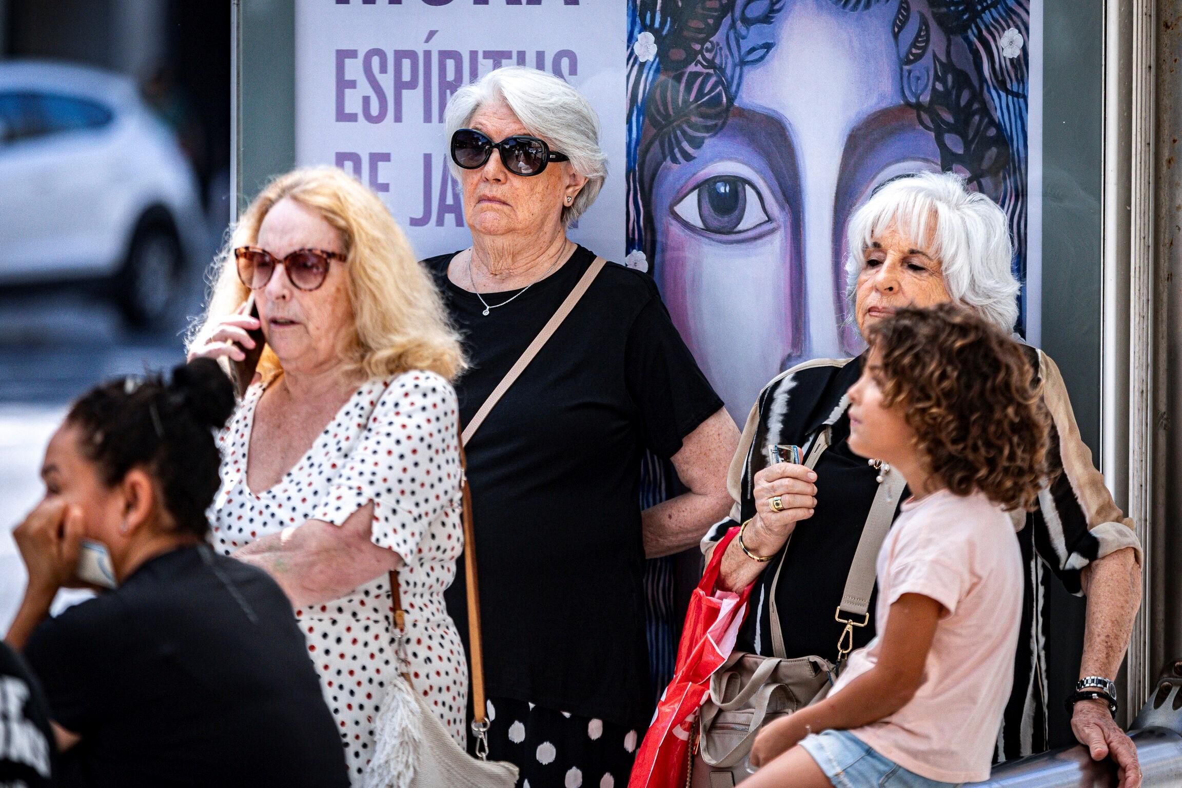 Huelga de autobuses en Cádiz: "El comité ya está recompuesto y a la espera de que la empresa nos llame para negociar"