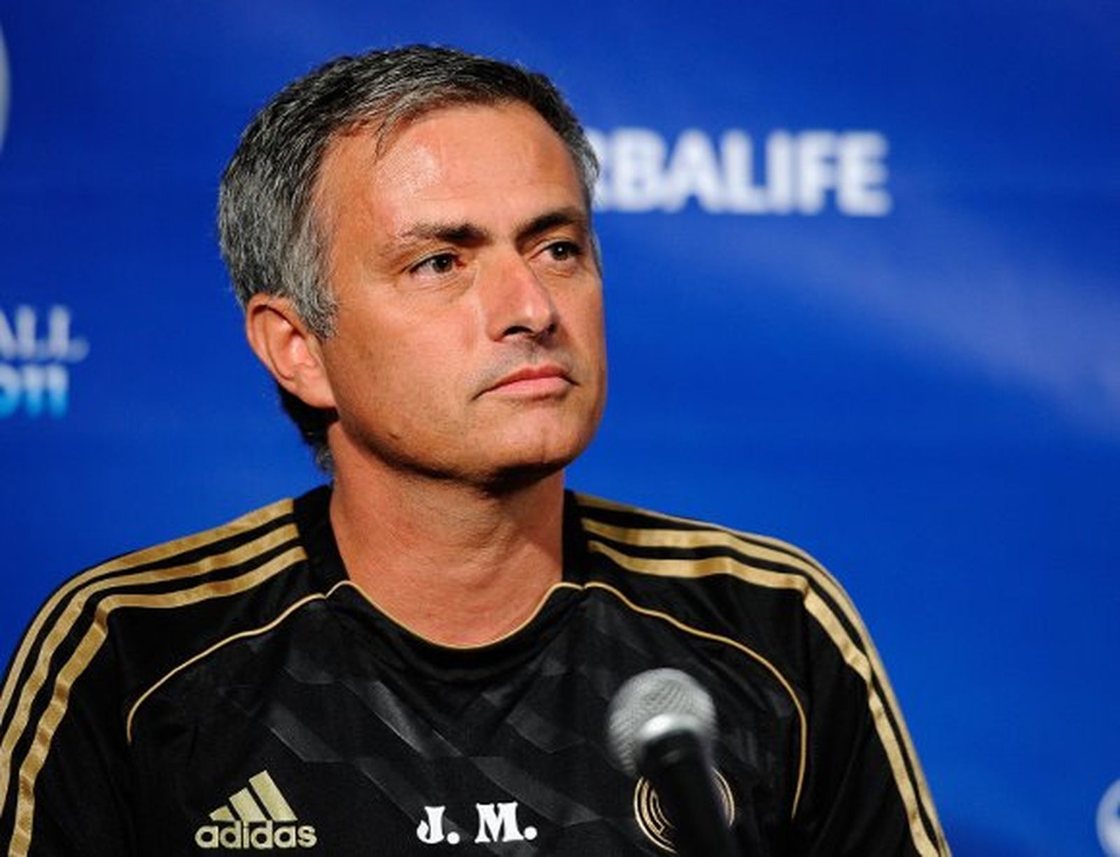 Mourinho: "A lo mejor Adebayor está más cerca que Neymar o Agüero"