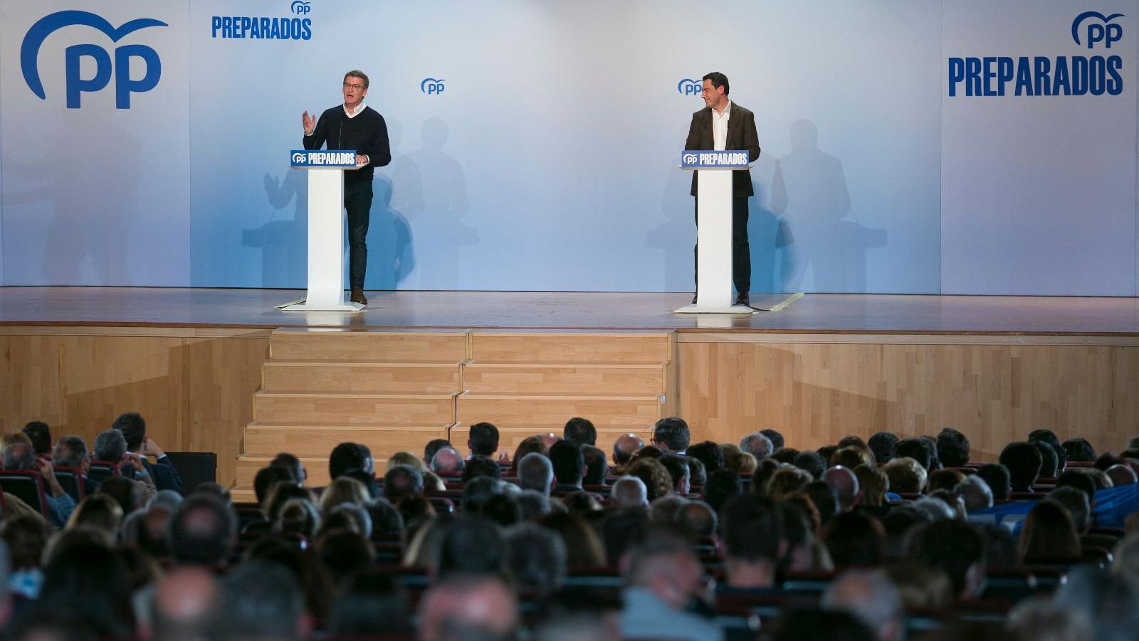 Feijóo, durante su intevención en el acto de campaña en Torremolinos como candidato a presidir el PP.
