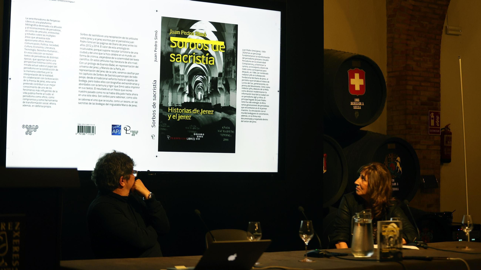 Las fotos de la presentación de 'Sorbos de sacristía', la obra póstuma de Juan Pedro Simó